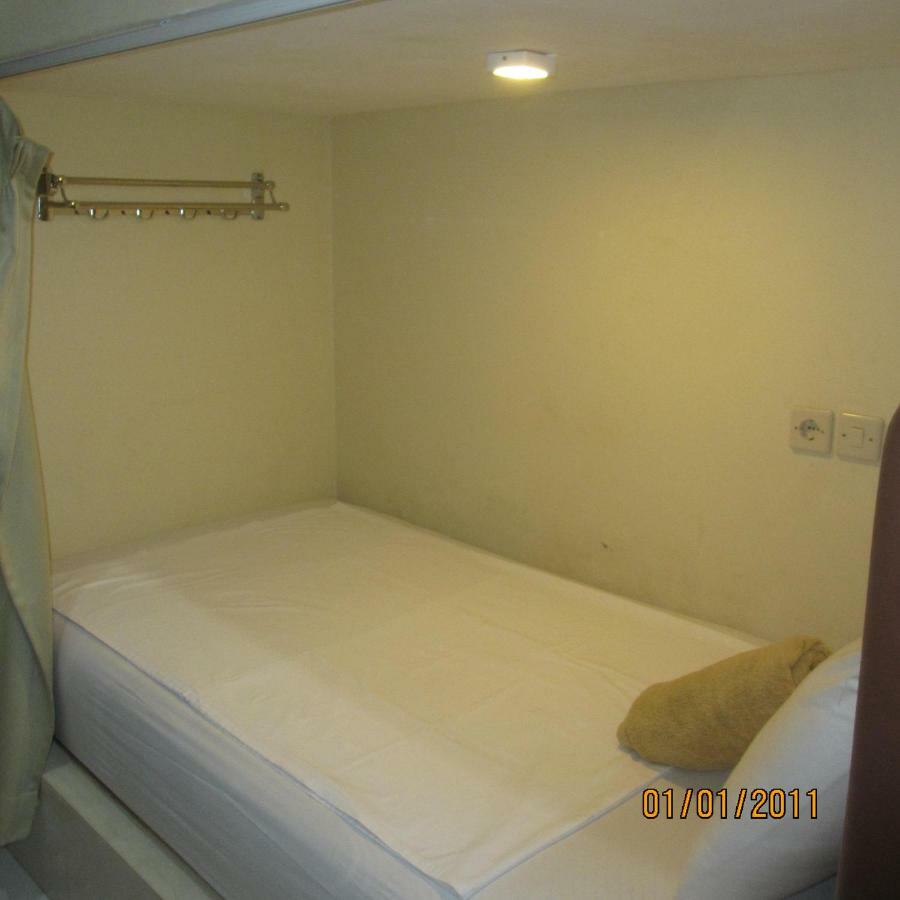 Pondok Aldi Hostel Амед Экстерьер фото