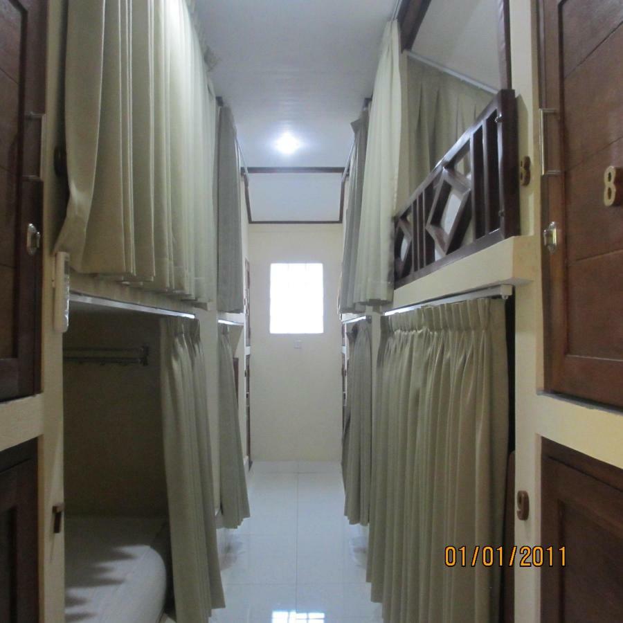 Pondok Aldi Hostel Амед Экстерьер фото