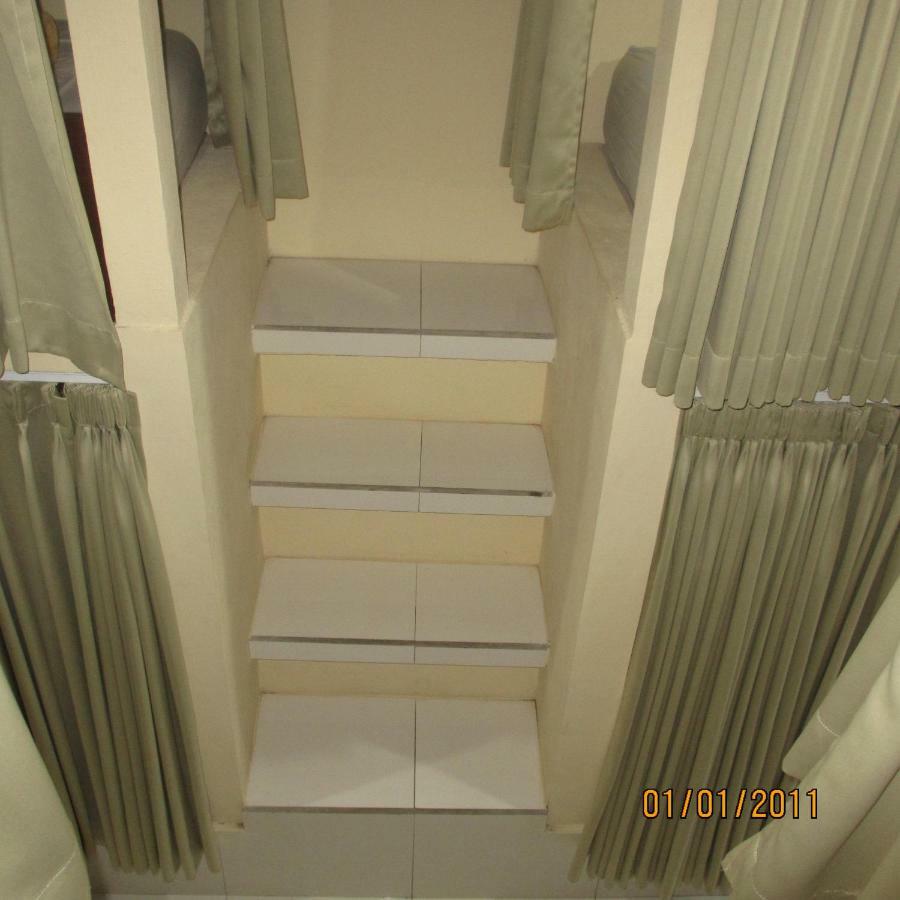 Pondok Aldi Hostel Амед Экстерьер фото